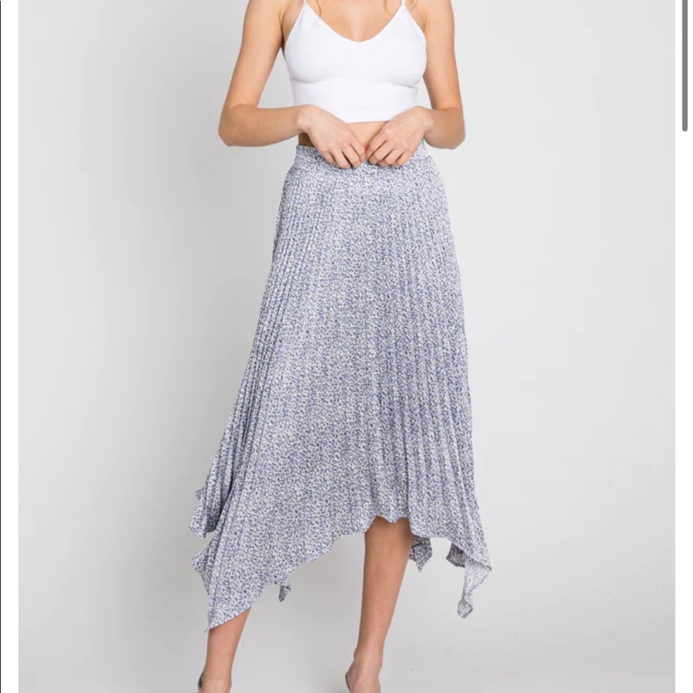 Blue floral pleated skirt (size M) - maternity & postbump friendly